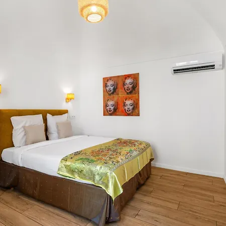 Le Cap, 3p Renove, Coeur Vieille Ville, Avec Parking Public Interparking Sablettes